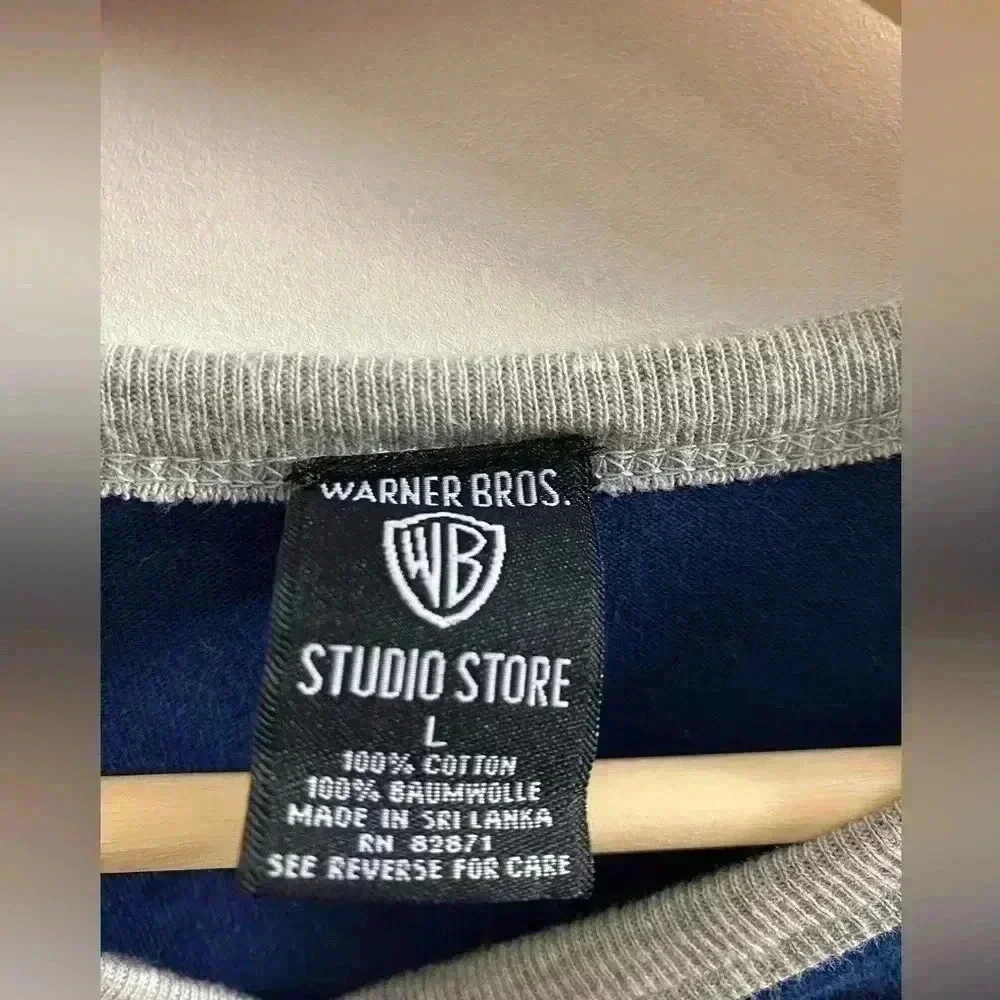 Warner Brothers Lonney Tunes T-Shirt‎ blue Large with front pocket